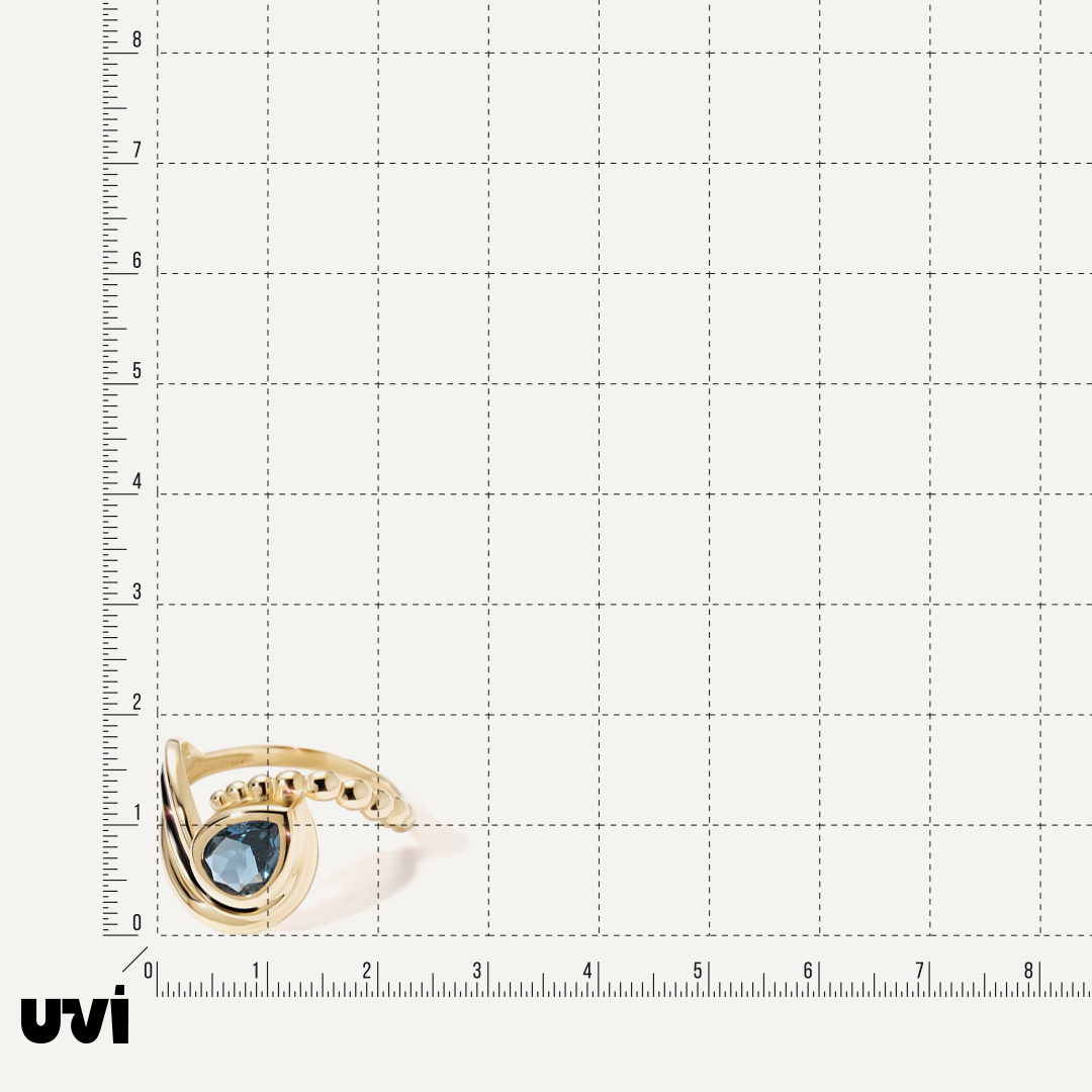 Кольцо из желтого золота с топазом Лондон