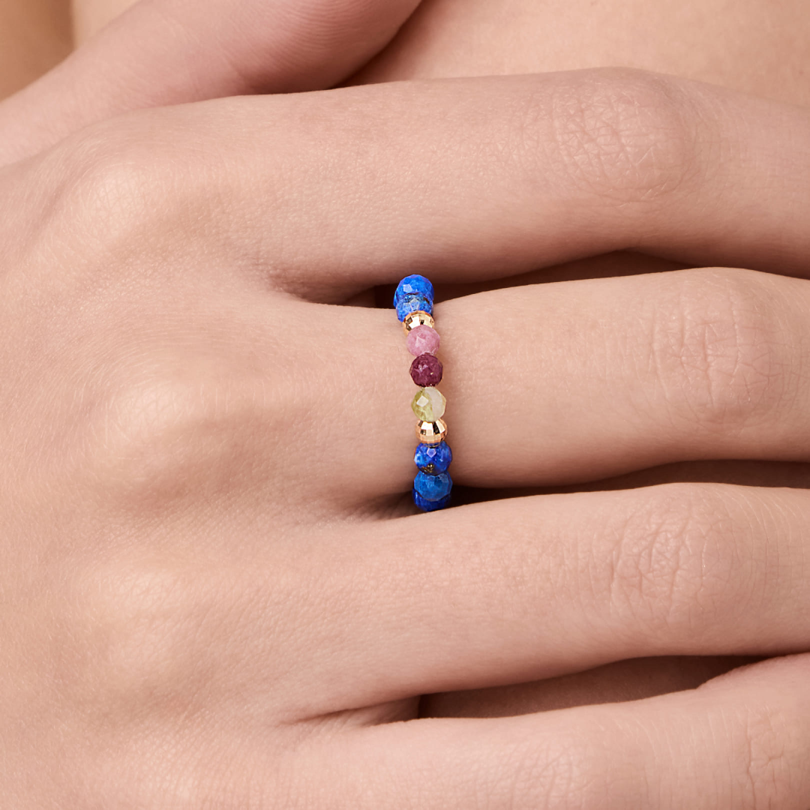 Кольцо из желтого золота с лазуритами и турмалинами