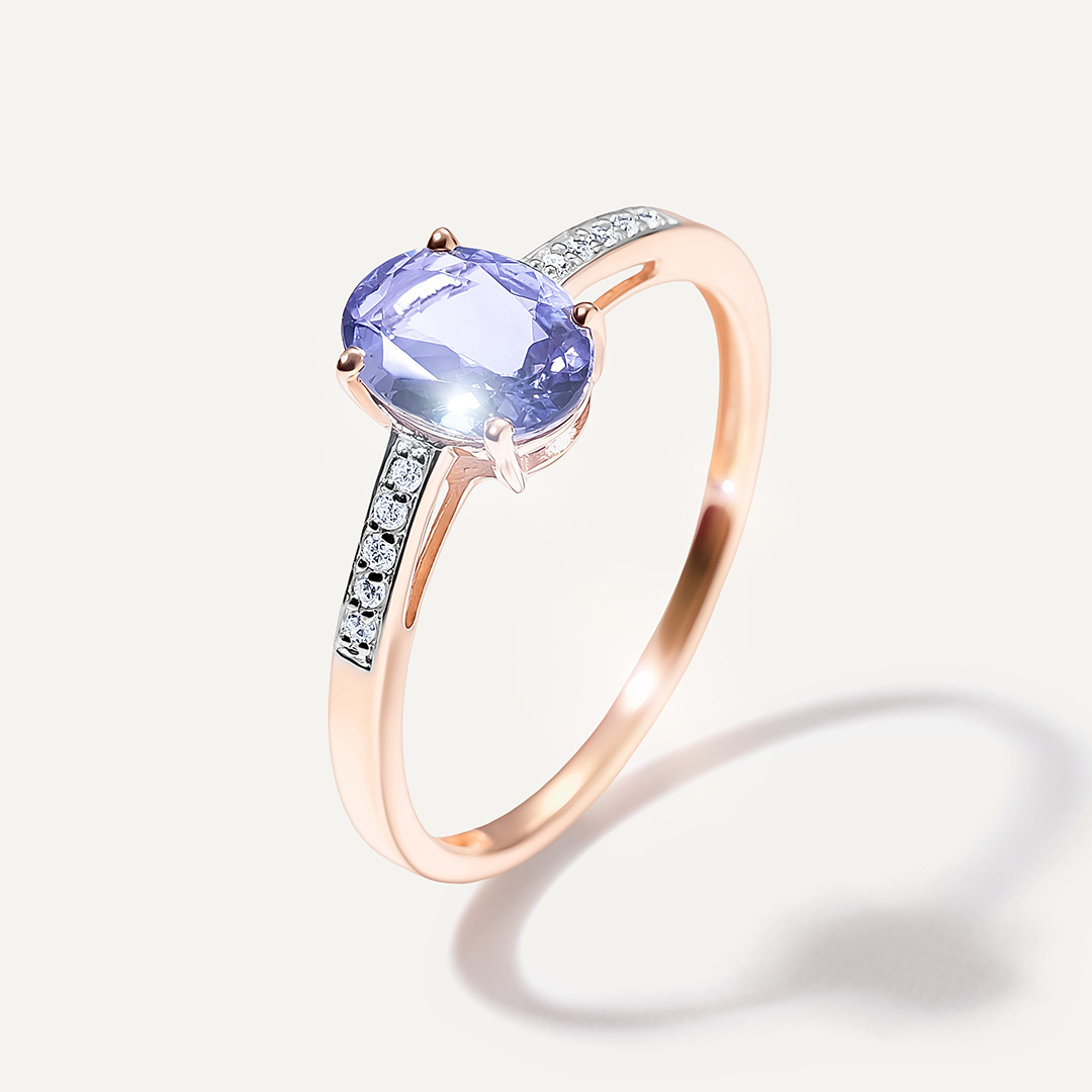 Кольцо из золота с танзанитом