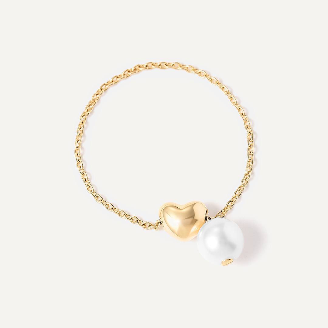 Кольцо из желтого золота с жемчугом Акойя "Сердце"