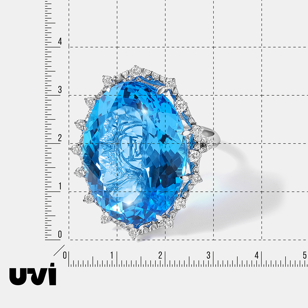 Кольцо из белого золота с топазом