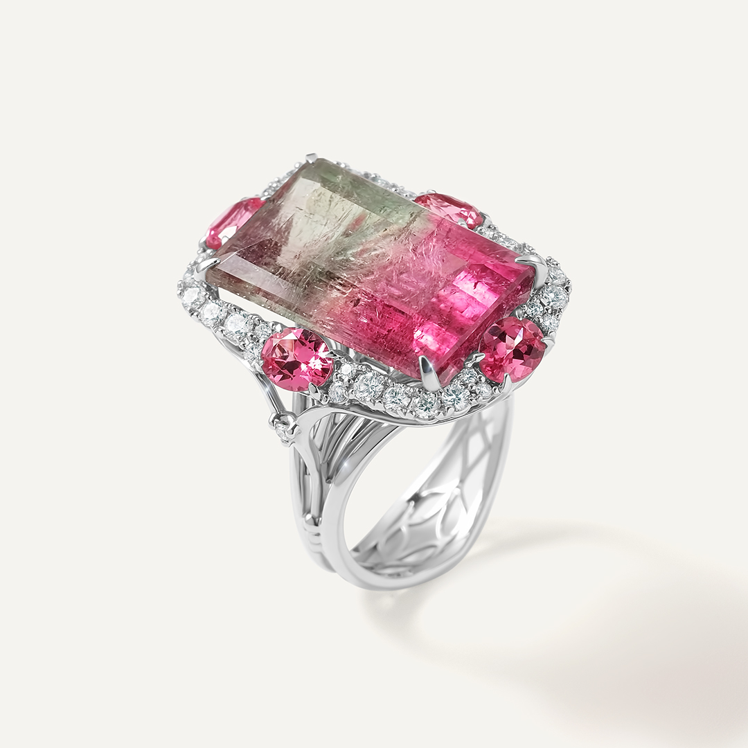 Кольцо из белого золота с турмалином