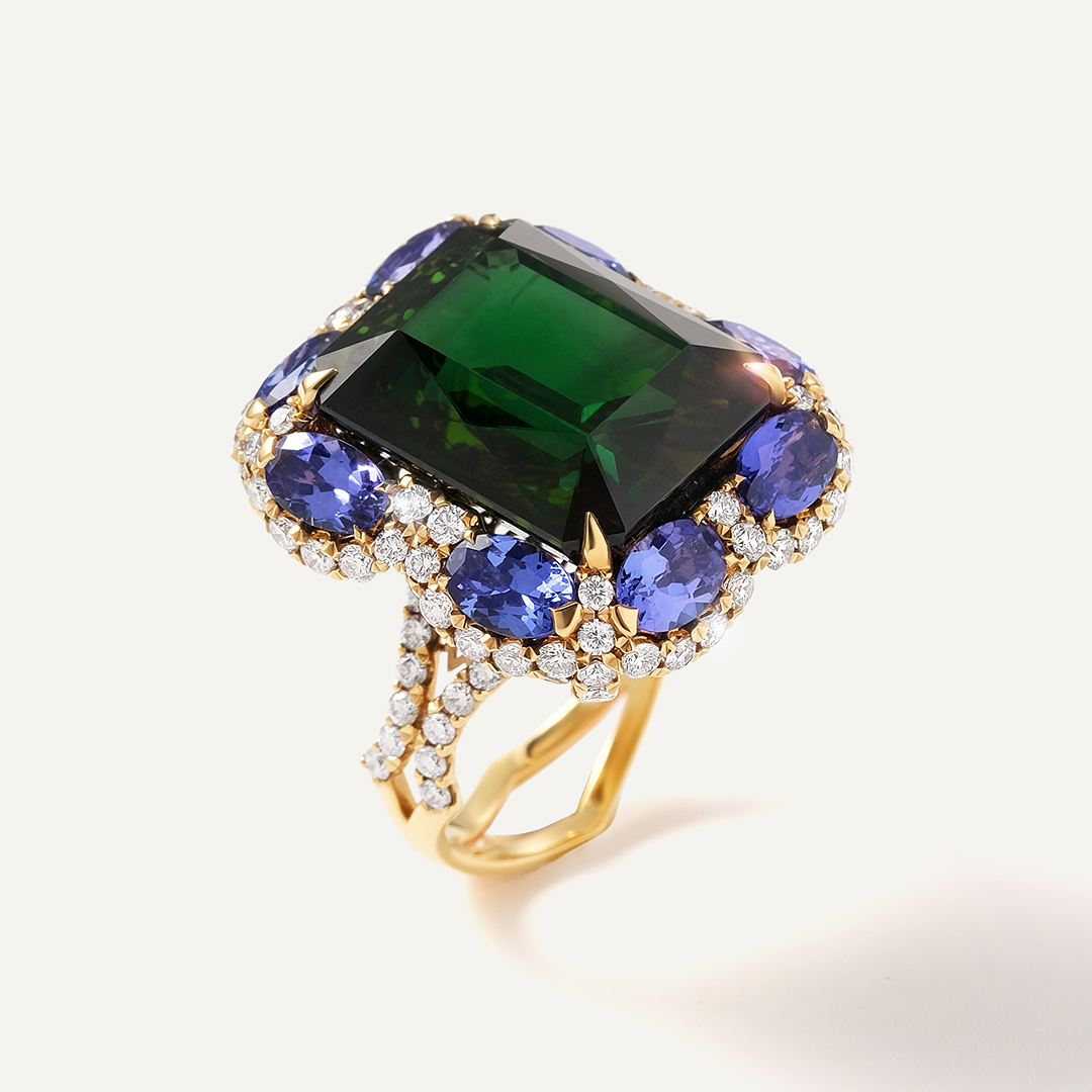 Кольцо из желтого золота с турмалином