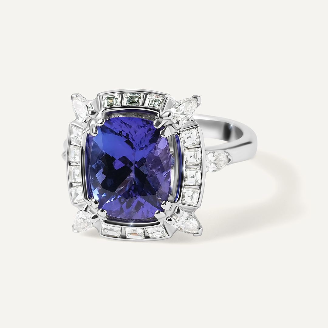 Кольцо из белого золота с танзанитом