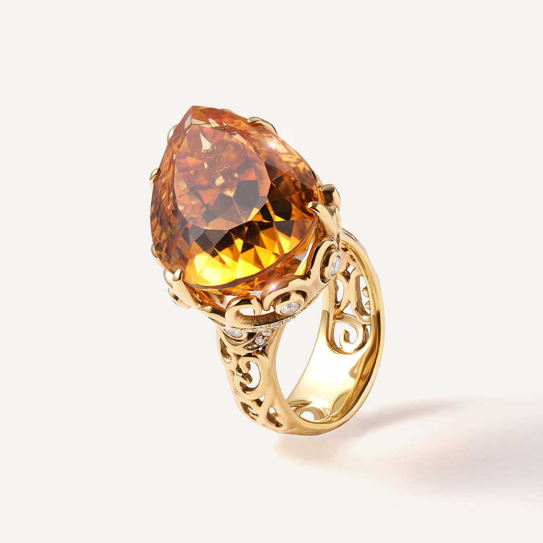 Кольцо из желтого золота с цитрином