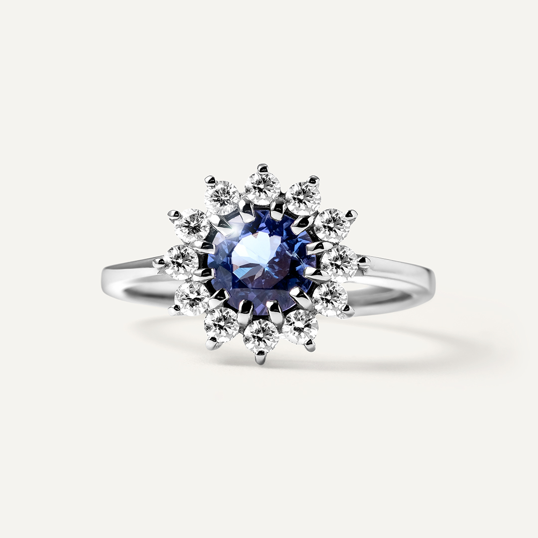 Кольцо из белого золота с танзанитом "Цветок"