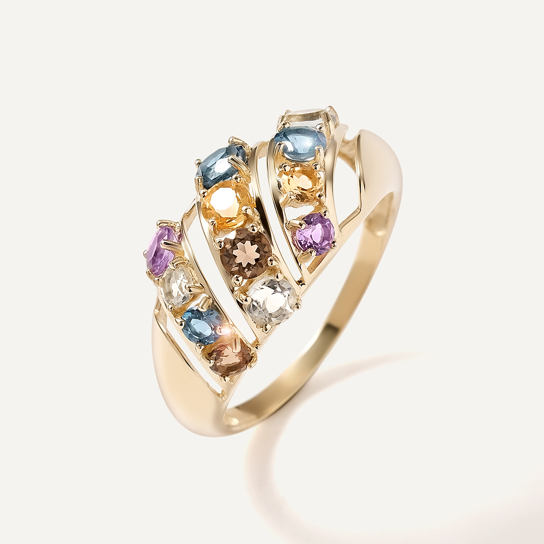 Кольцо из желтого золота с самоцветами