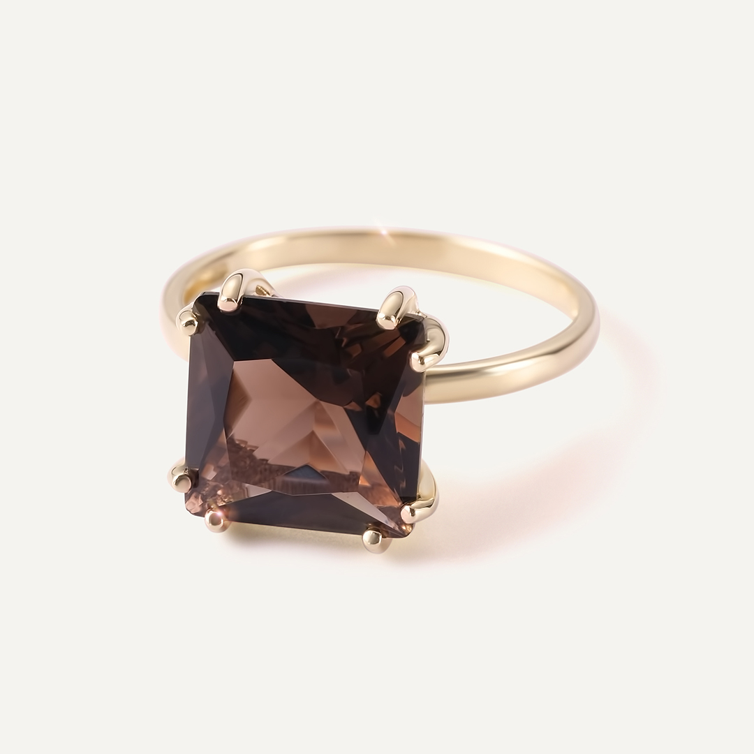 Кольцо из желтого золота с раухтопазом