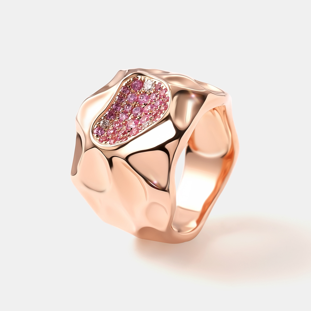 Кольцо из золота с розовыми сапифирами