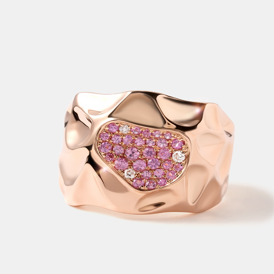Кольцо из золота с розовыми сапифирами