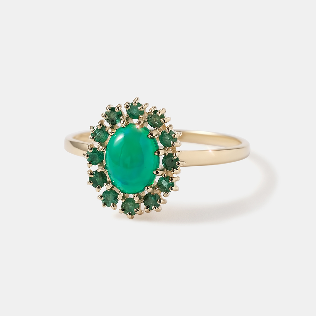 Кольцо из желтого золота с зеленым опалом