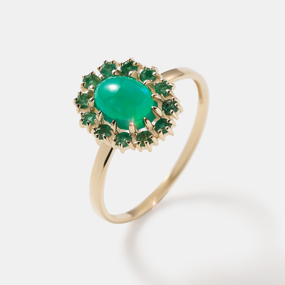 Кольцо из желтого золота с зеленым опалом