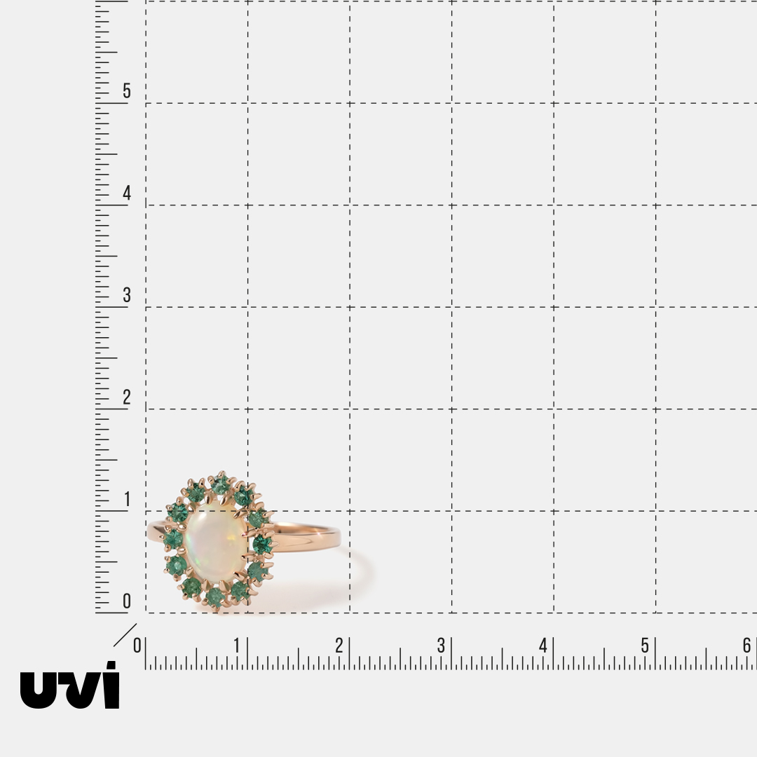 Кольцо из золота с опалом