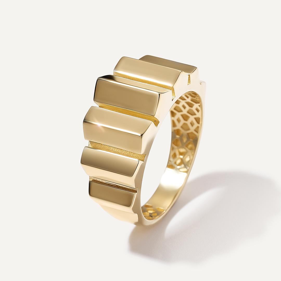 Кольцо из желтого золота