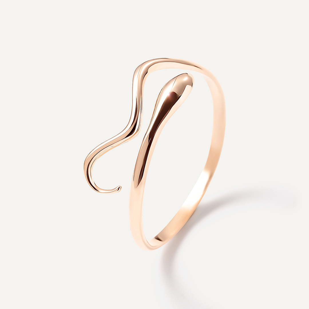 Незамкнутое кольцо из золота "Змея"