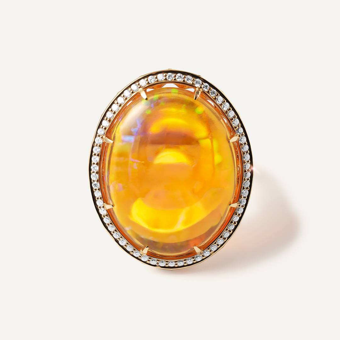 Кольцо из желтого золота с опалом