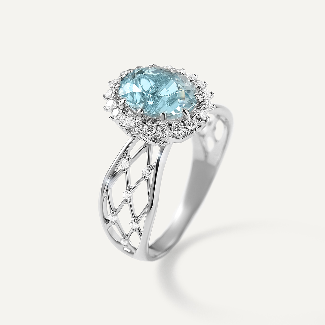 Кольцо из белого золота с аквамарином