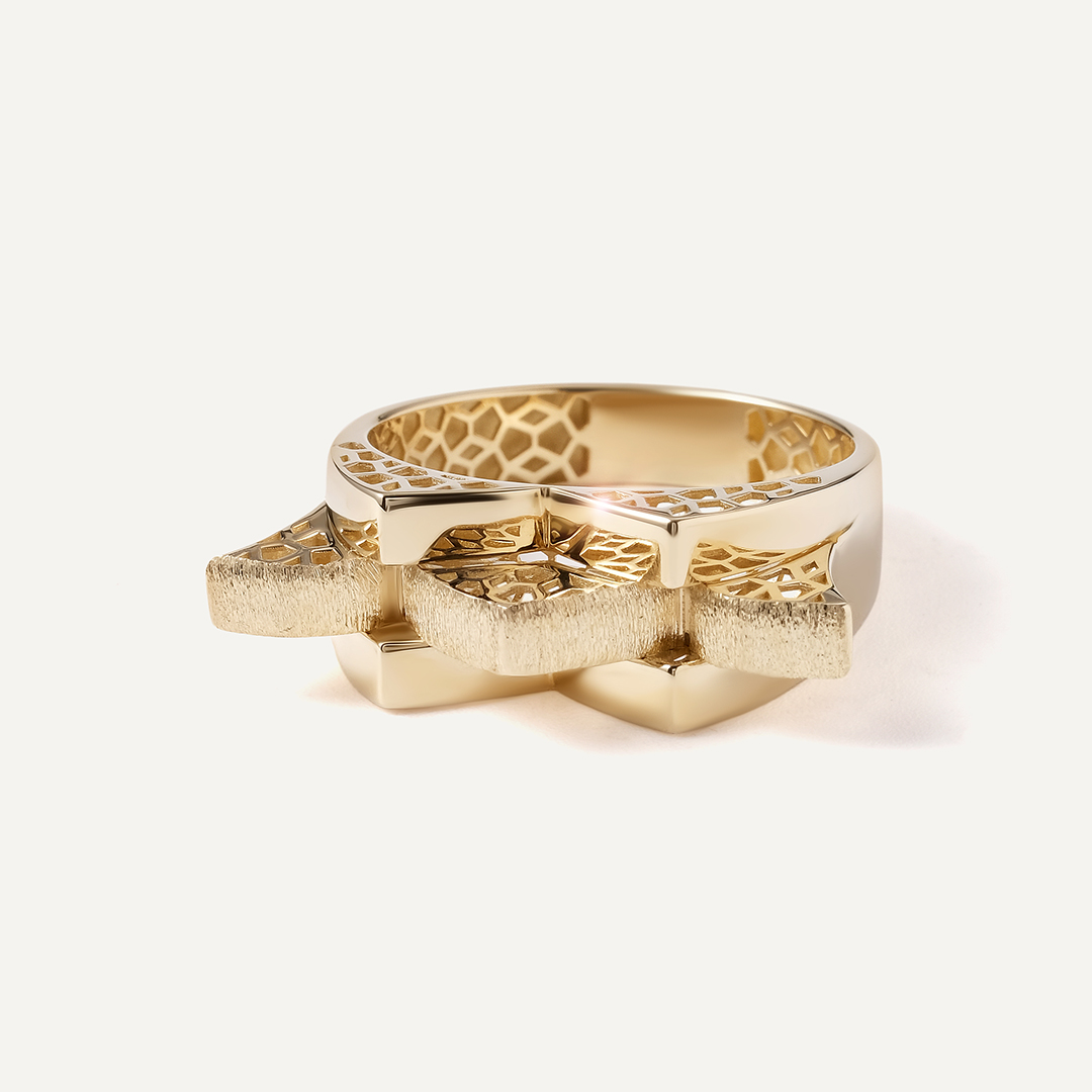 Кольцо из желтого золота