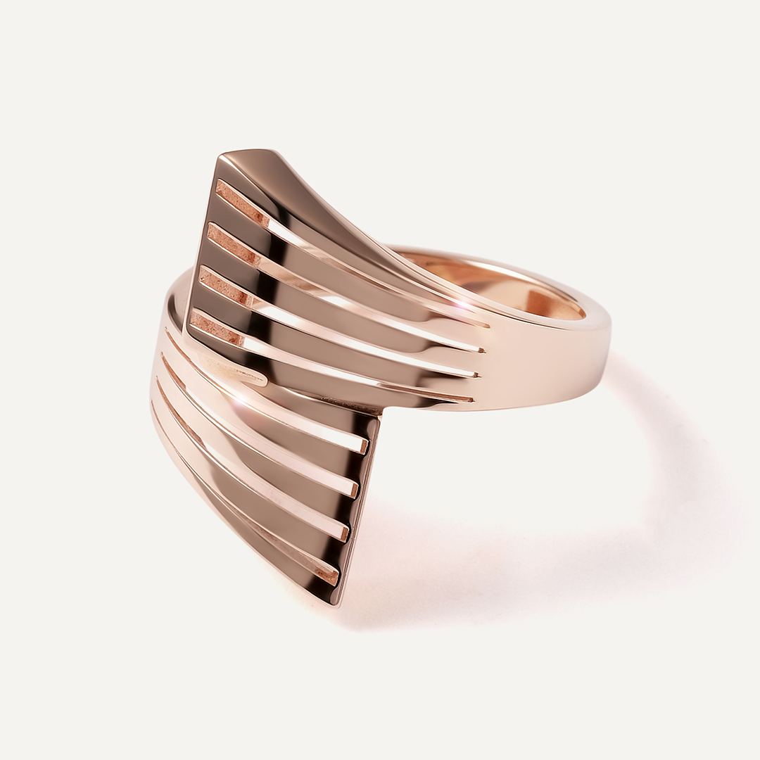 10319-000601 Кольцо (Au 375)