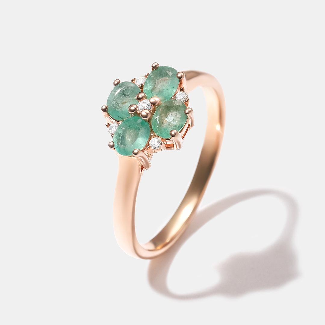 Серебряное кольцо с изумрудами