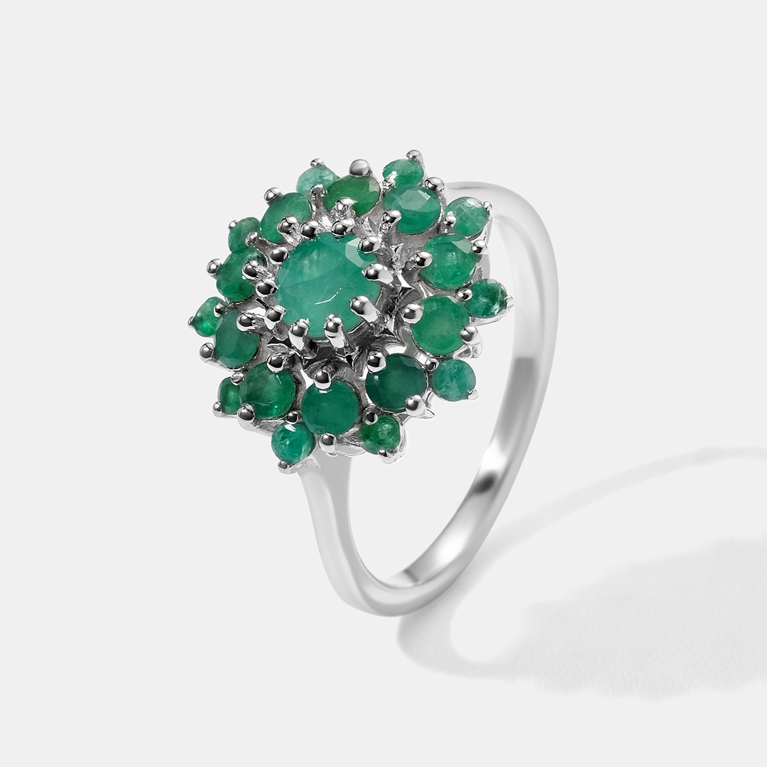 Серебряное кольцо с изумрудами