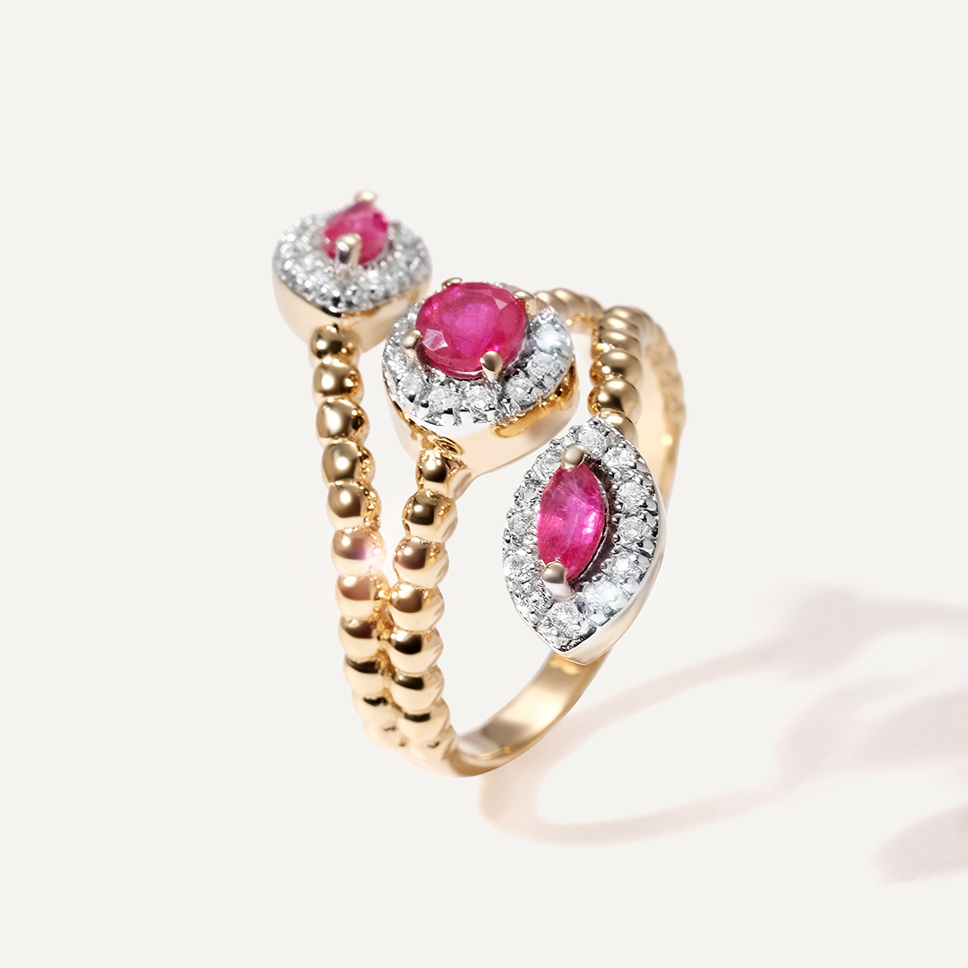 Серебряное кольцо с рубинами