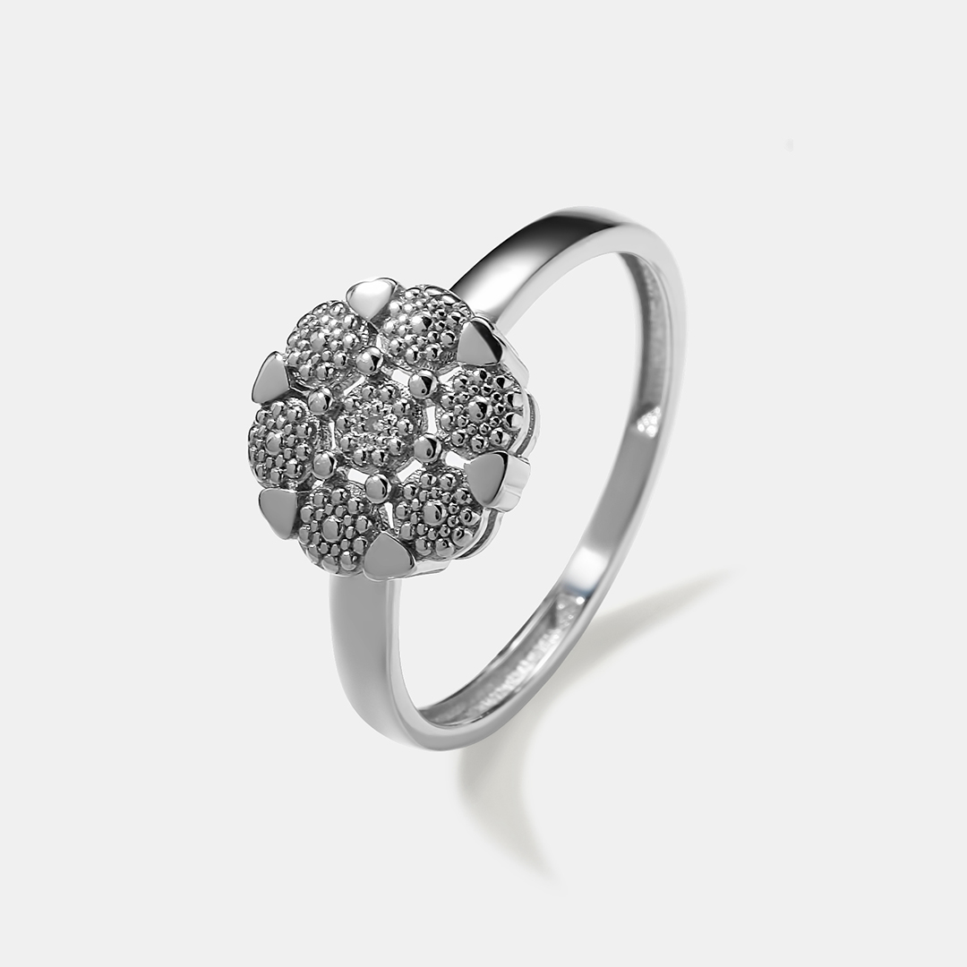 Серебряное кольцо с бриллиантом