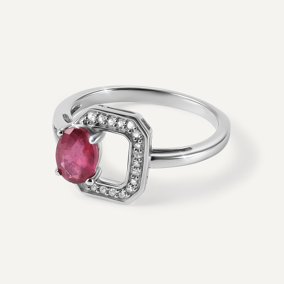 Серебряная подвеска с рубином