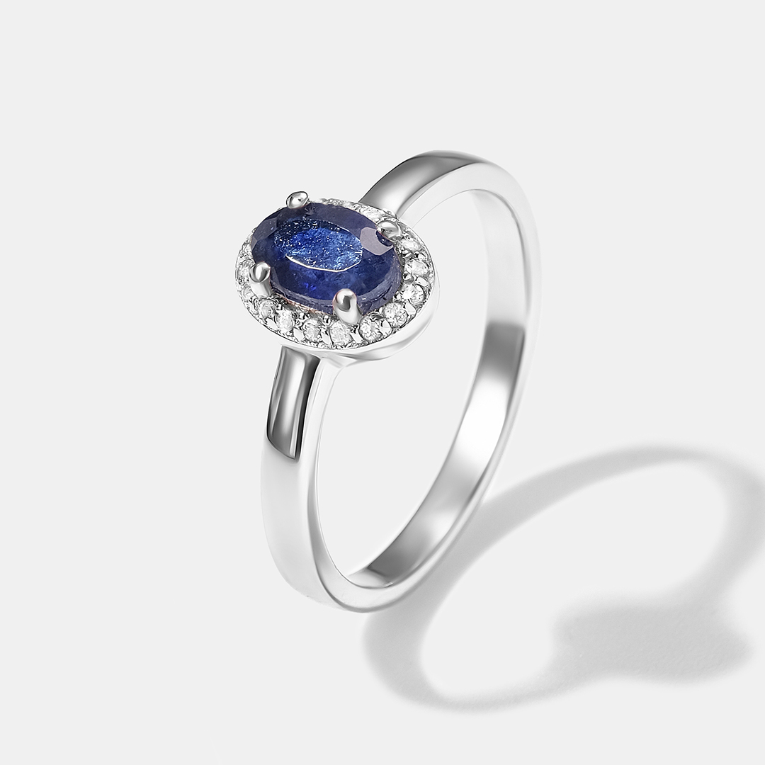 Серебряное кольцо с сапфиром