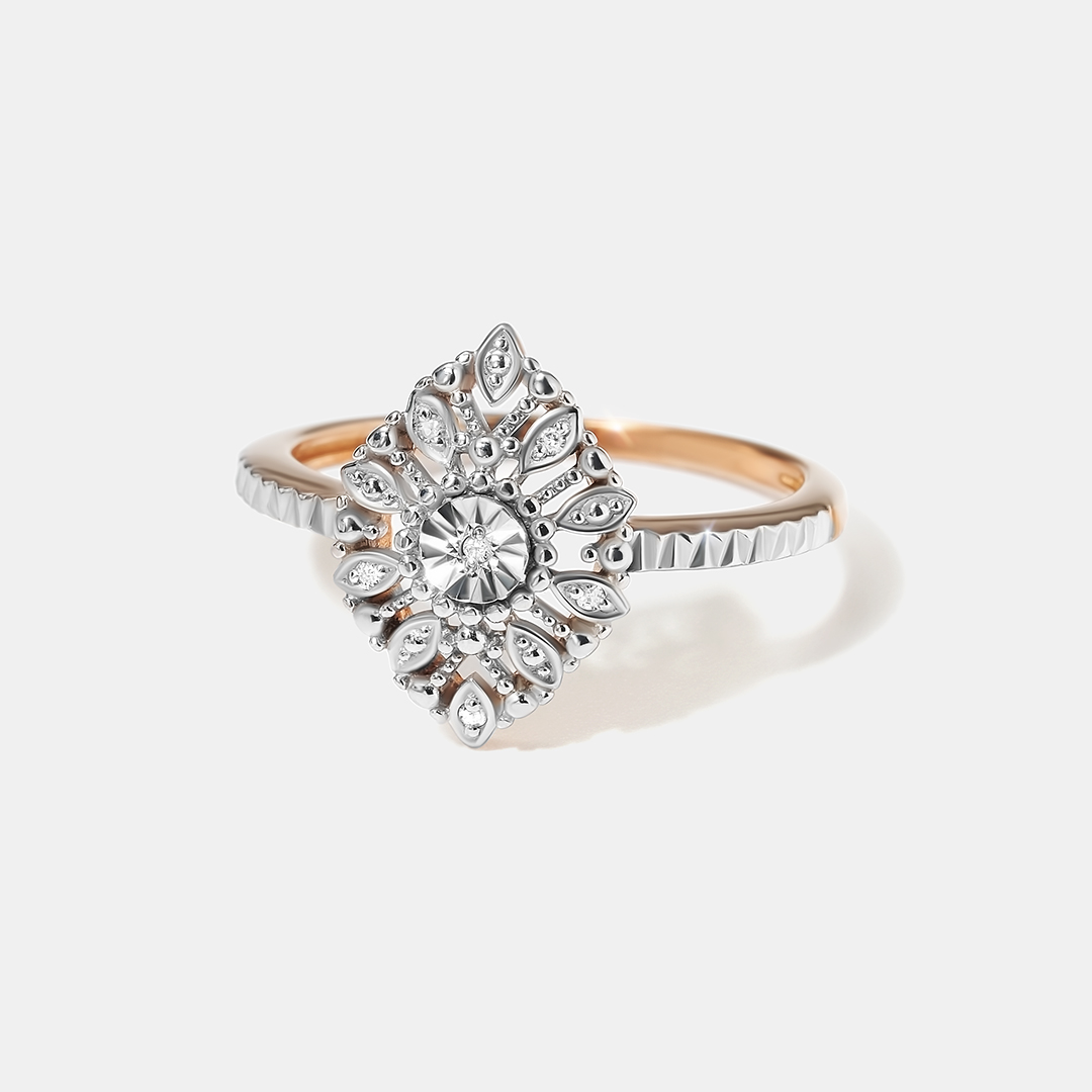 Серебряное кольцо с бриллиантами