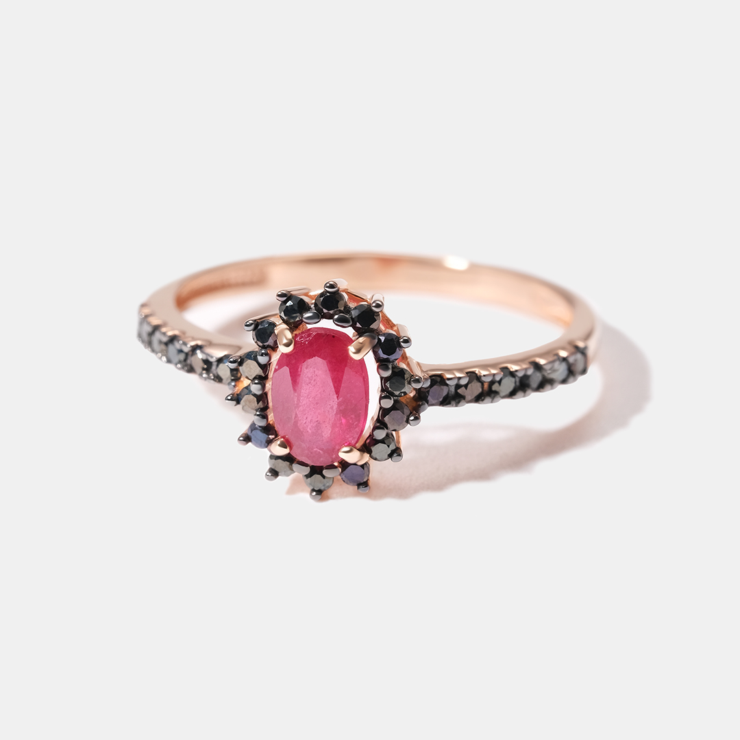 Серебряное кольцо с рубином