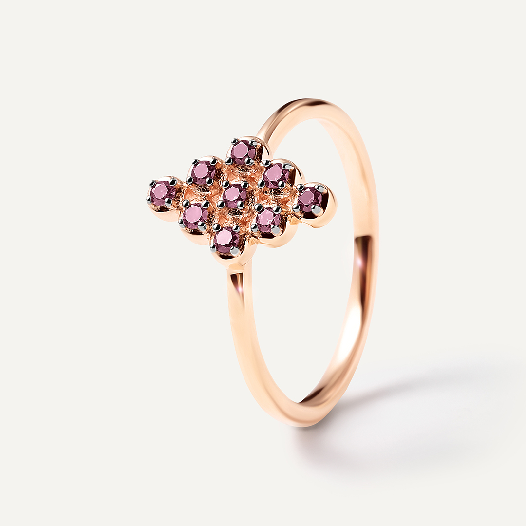 Серебряное кольцо с розовыми бриллиантами