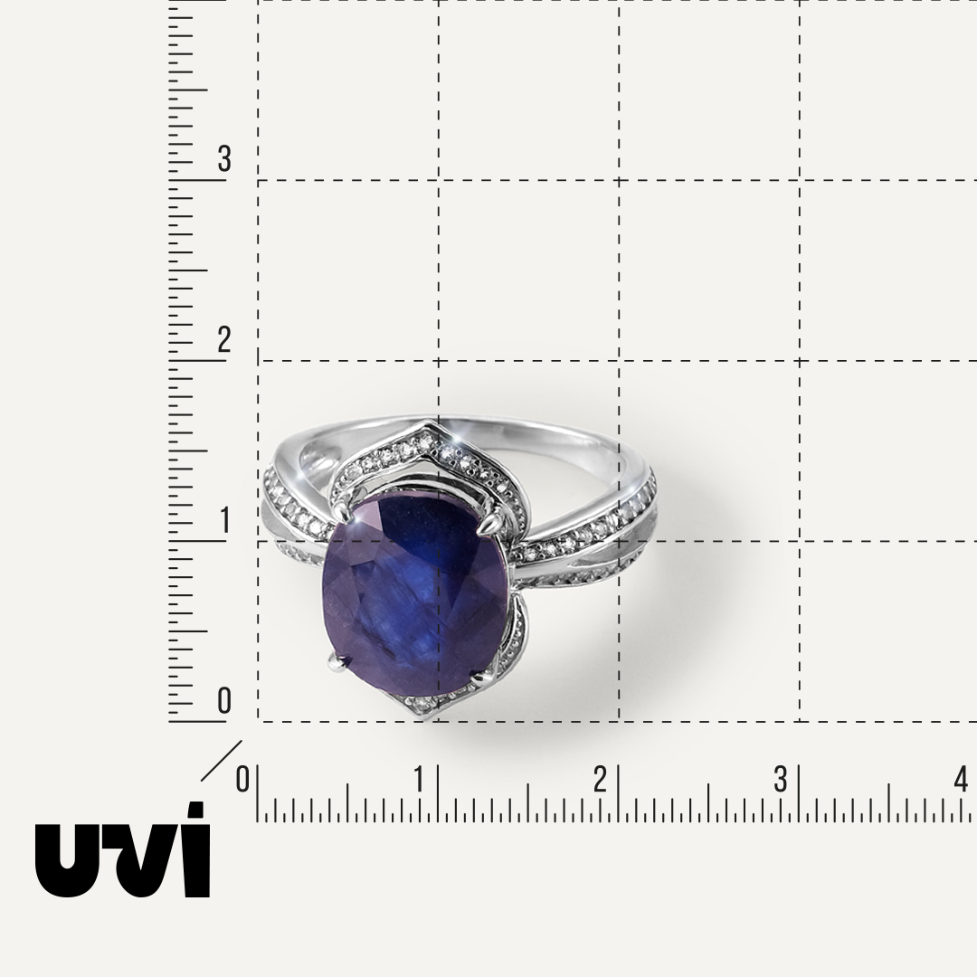 Серебряное кольцо с сапфиром