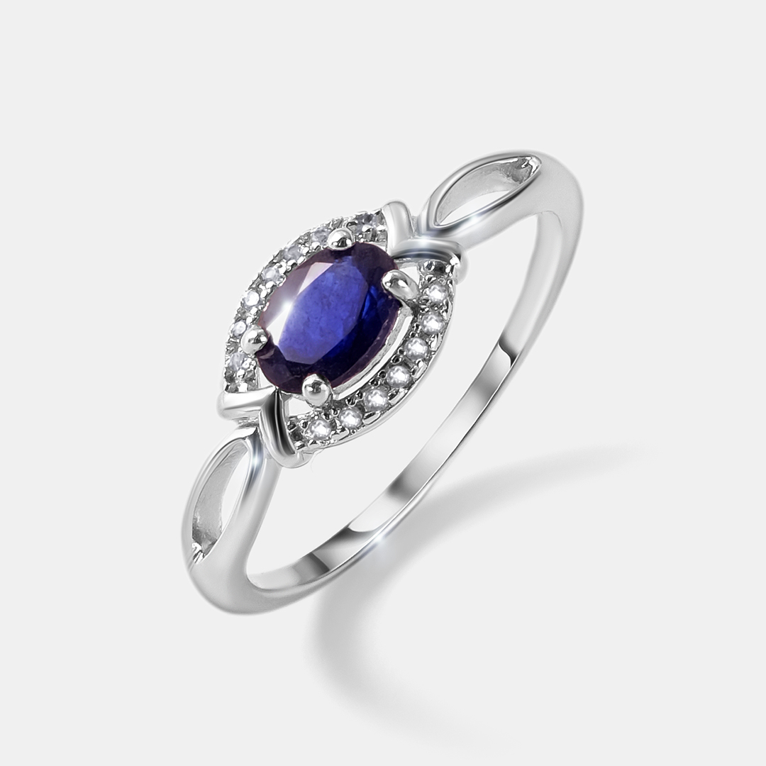 Серебряное кольцо с сапфиром