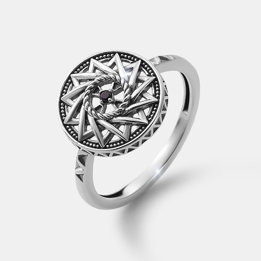 Серебряное кольцо с сапфиром "Эрцгамма"