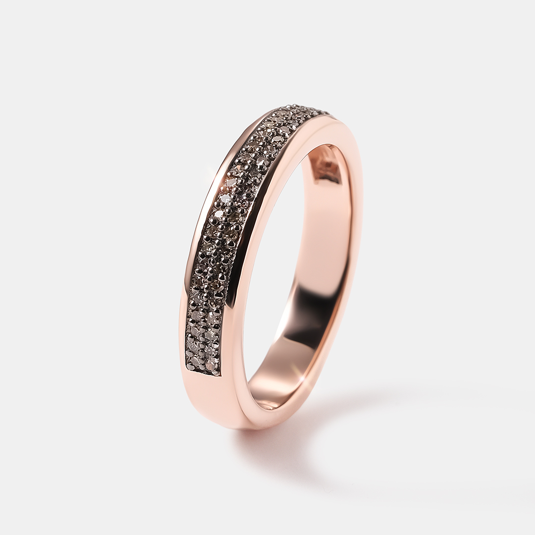 Серебряное кольцо с коньячными бриллиантами