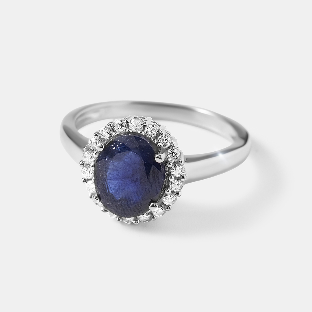 Серебряное кольцо с сапфиром