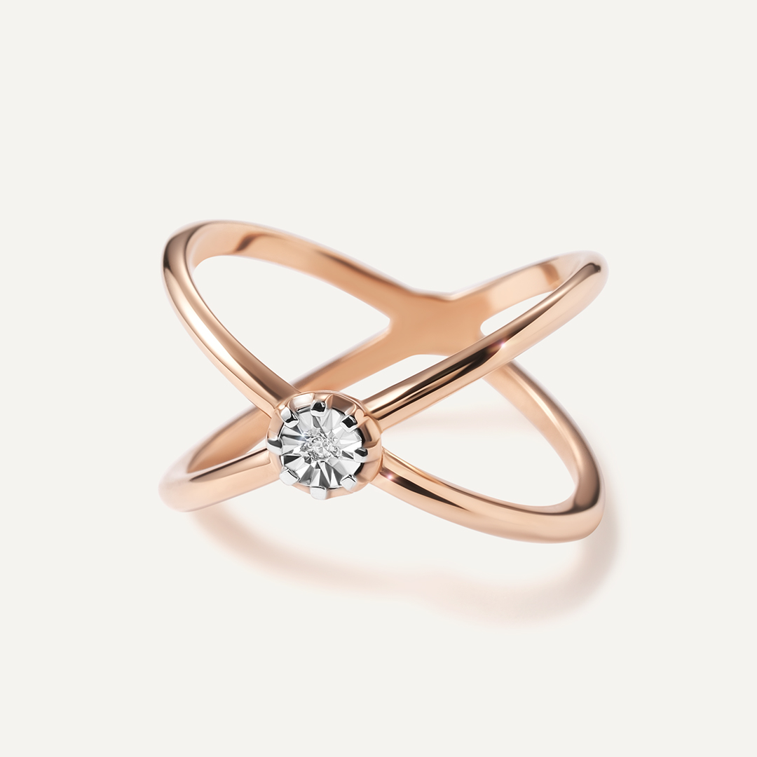 Серебряное кольцо с бриллиантом