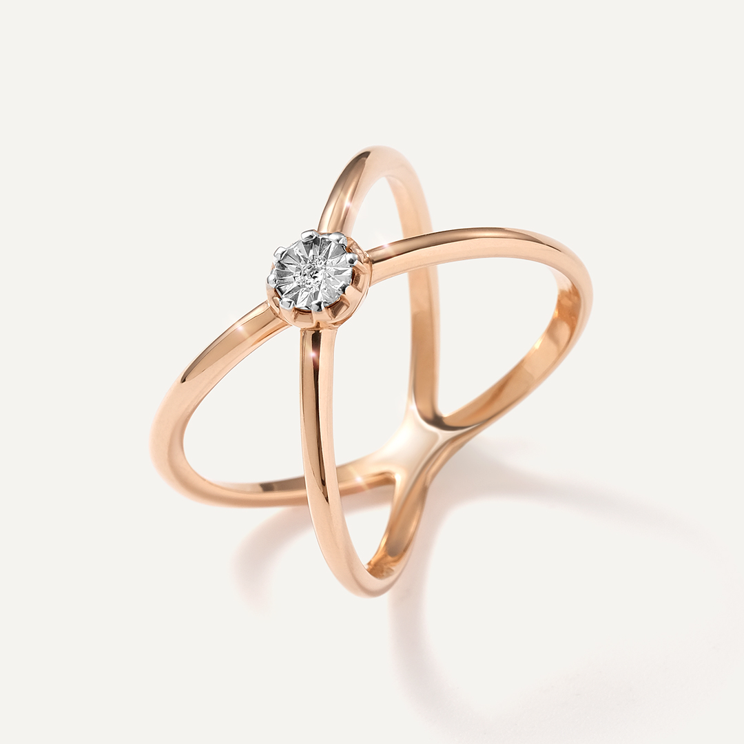 Серебряное кольцо с бриллиантом