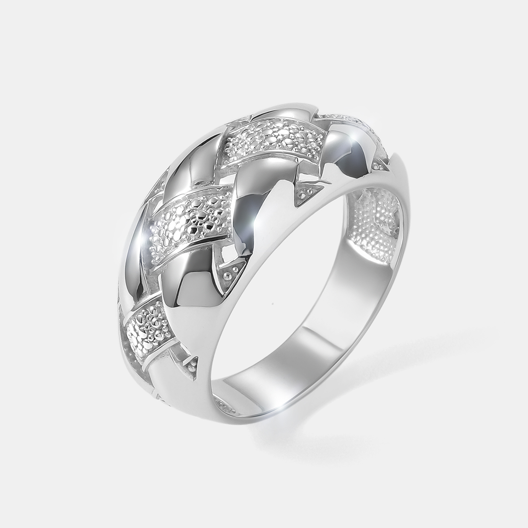 Серебряное кольцо с бриллиантом
