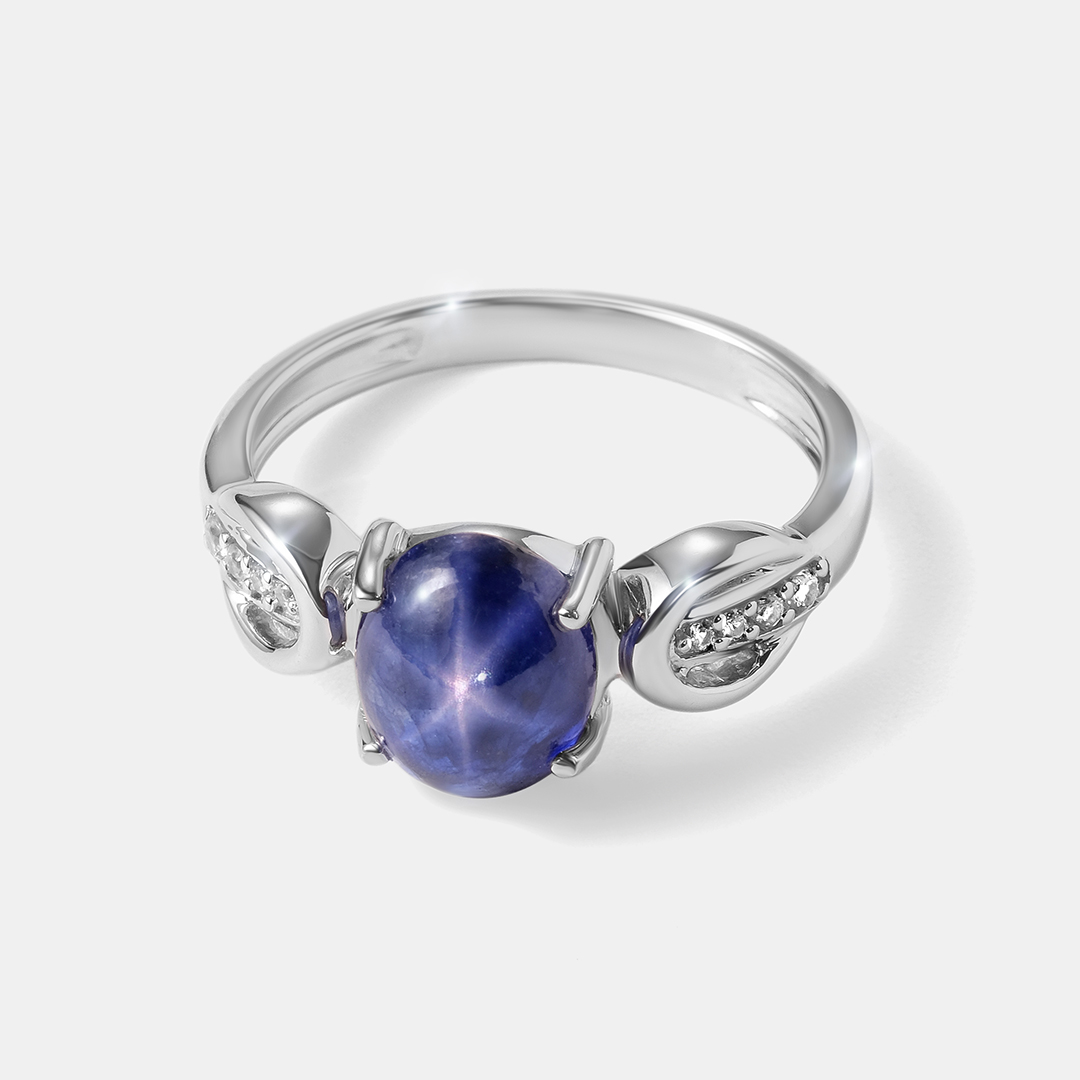 Серебряное кольцо с сапфиром