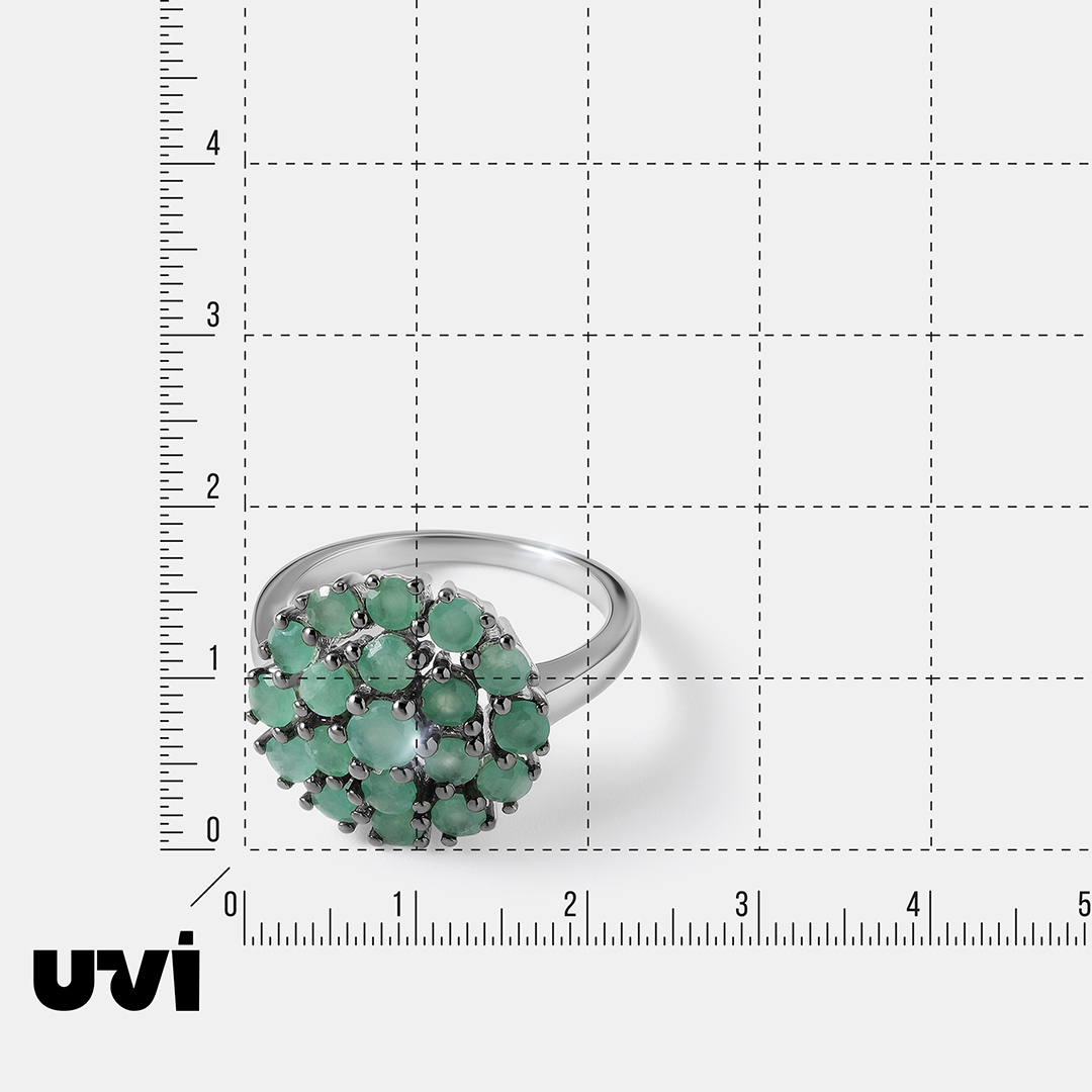Серебряное кольцо с изумрудами