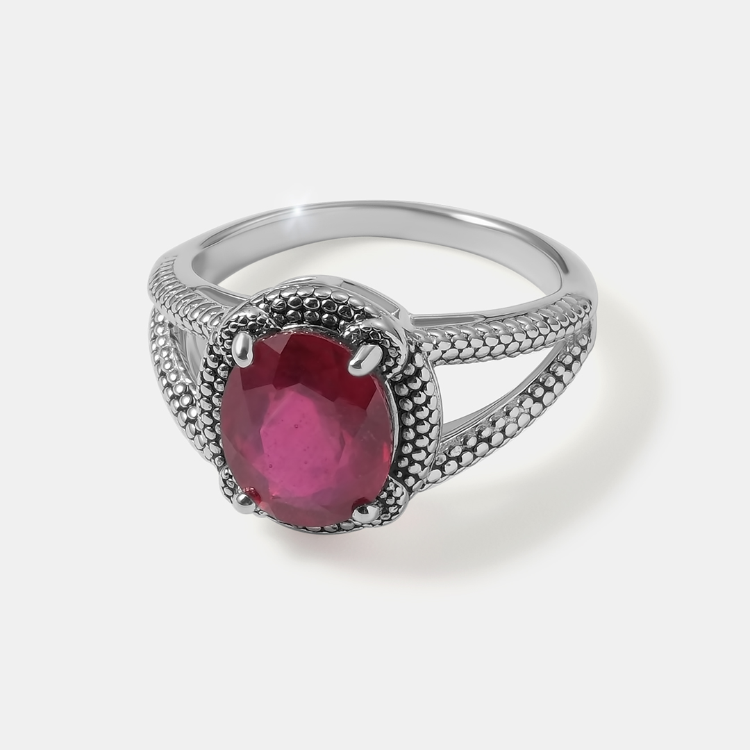 Серебряное кольцо с рубином