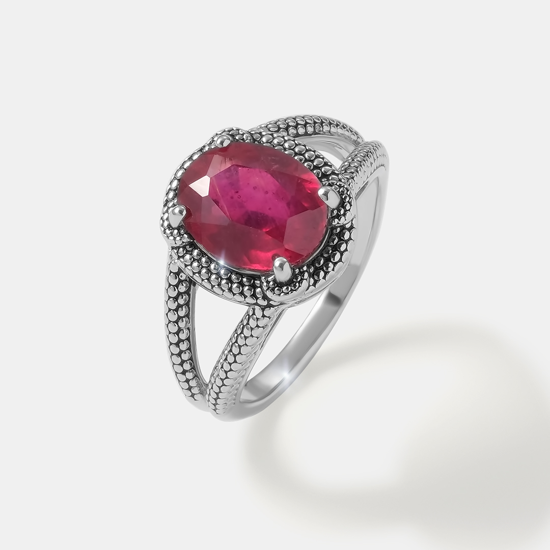 Серебряное кольцо с рубином
