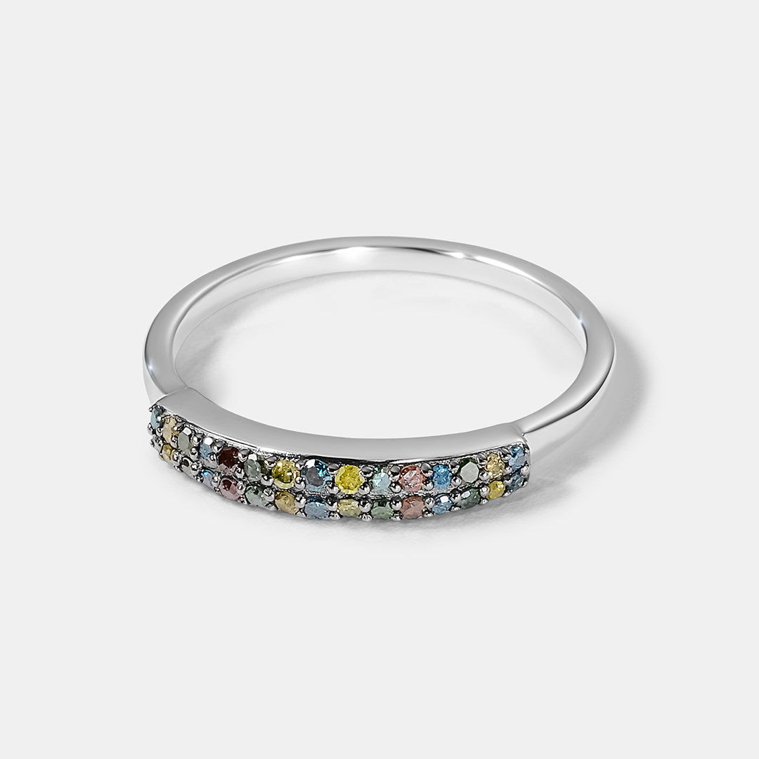 Серебряное кольцо с цветными бриллиантами