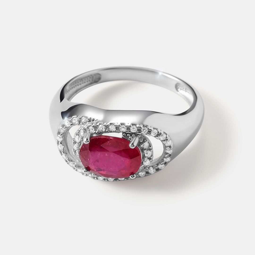 Серебряное кольцо с рубином