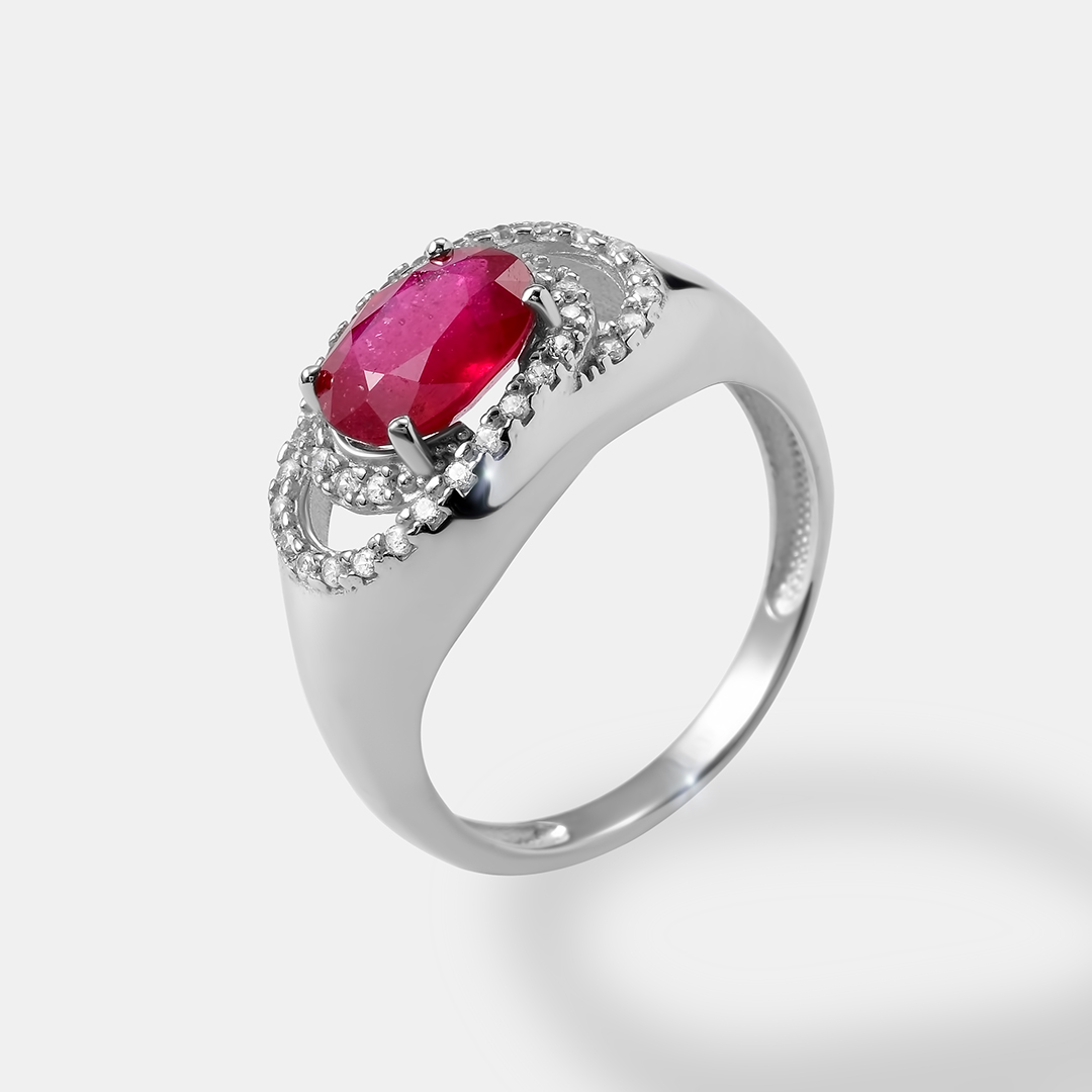 Серебряное кольцо с рубином