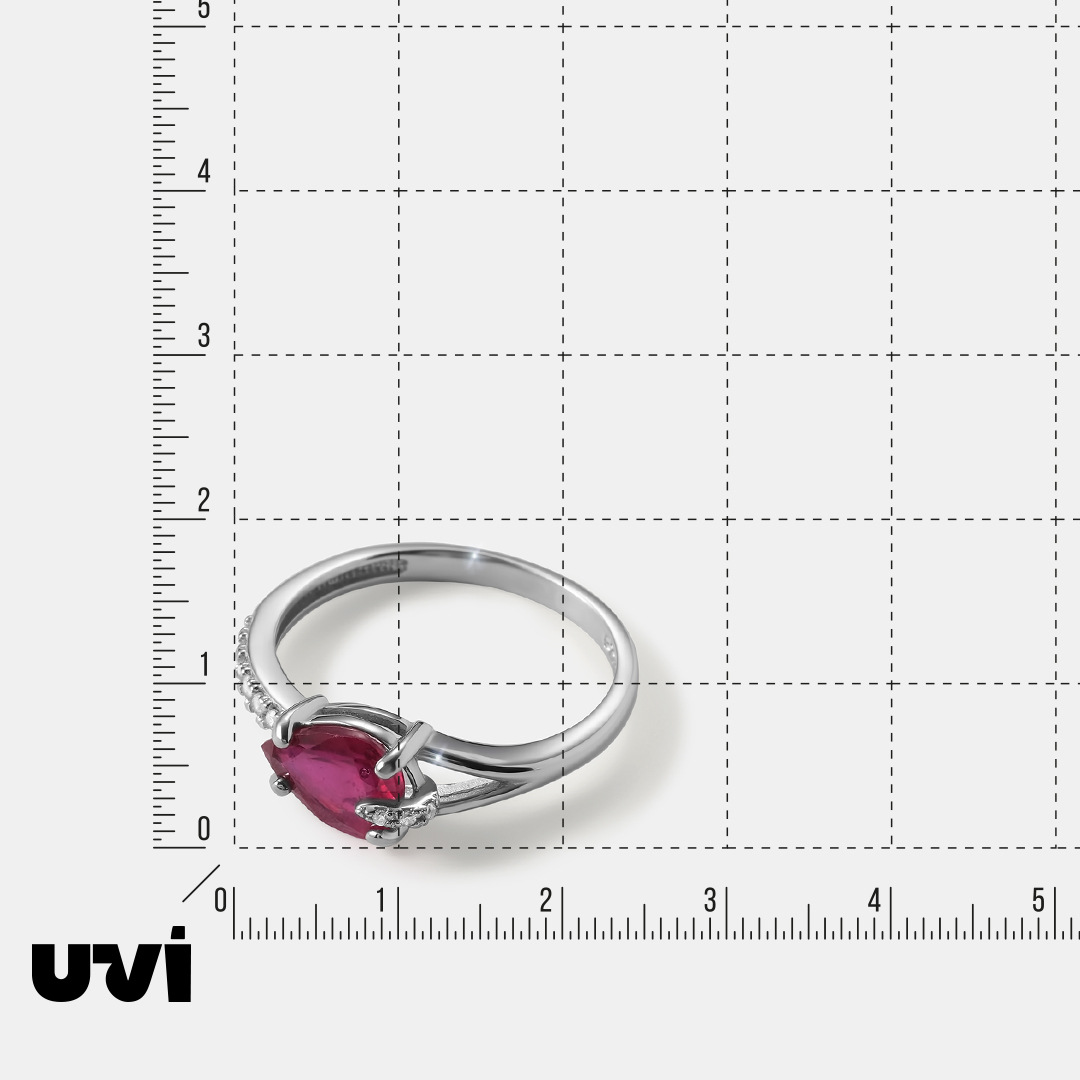 Серебряное кольцо с рубином