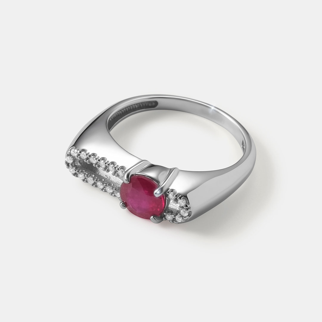 Серебряное кольцо с рубином
