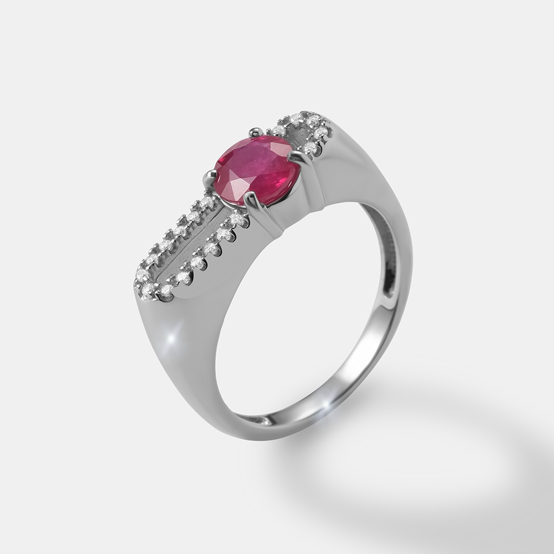 Серебряное кольцо с рубином
